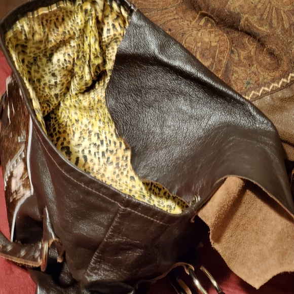 Purse - Picture 2 of 3